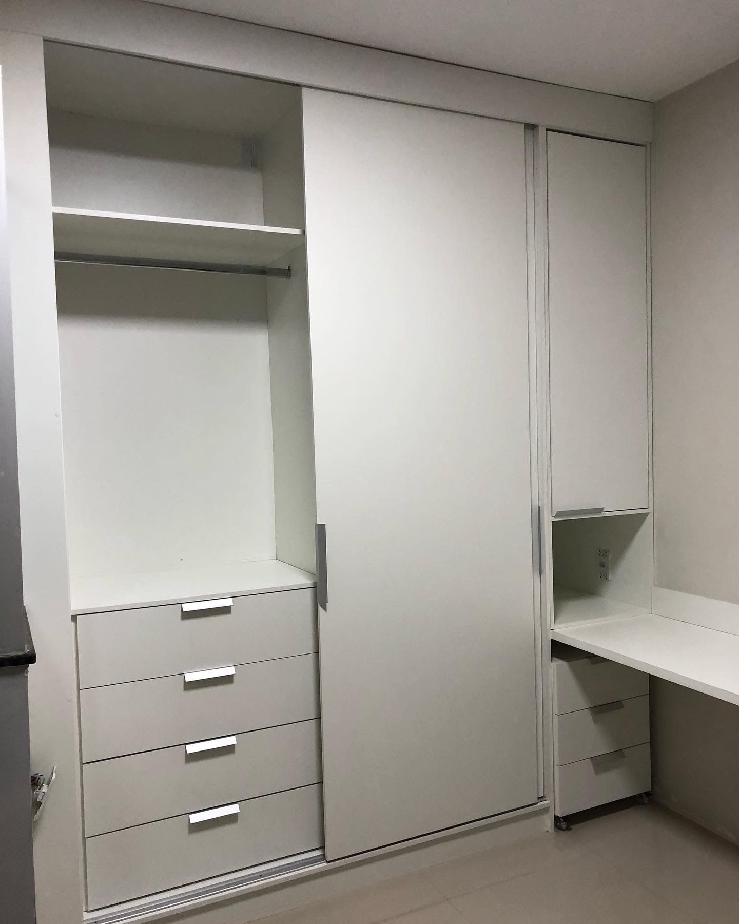 DCB5E174-1070-4B0D-B1E4-ED44E017C37F